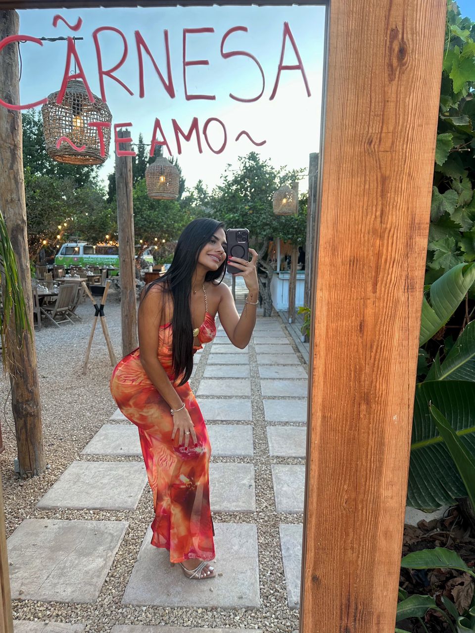 Escort - MARI - Ibiza Tops